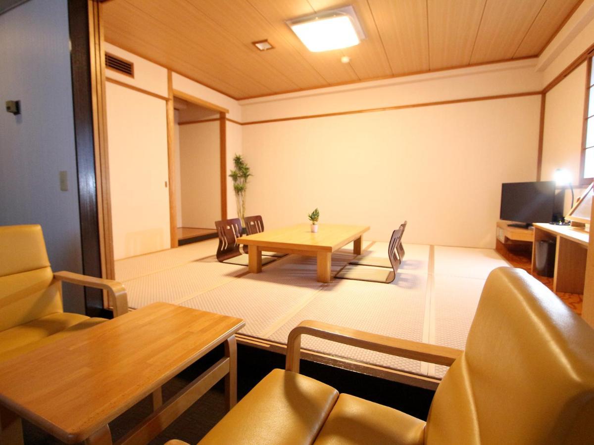 Hotel Livemax Budget Utsunomiya Exterior photo