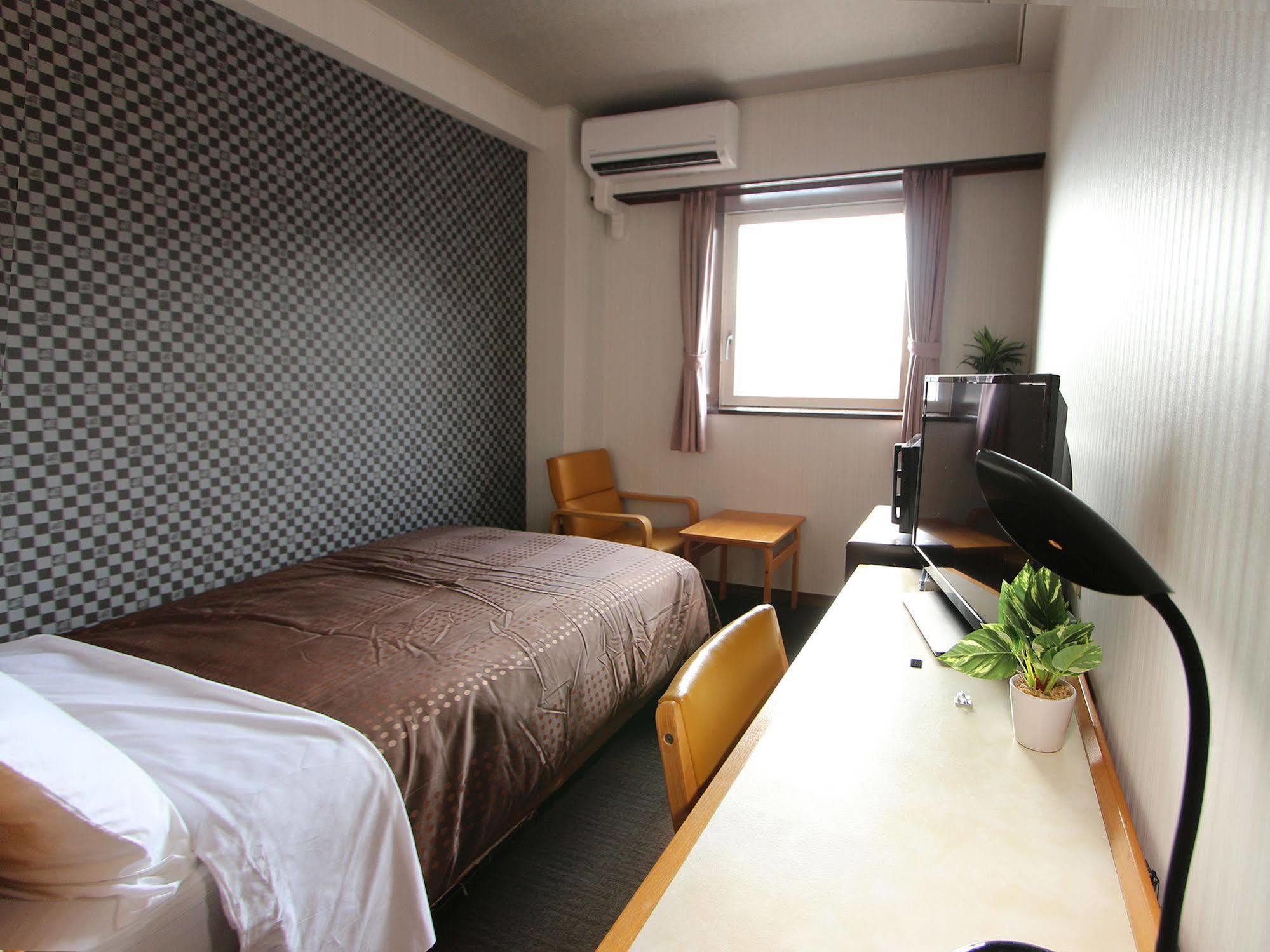 Hotel Livemax Budget Utsunomiya Exterior photo